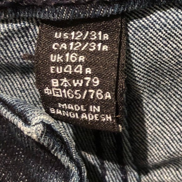 GAP Mid Rise Real Straight Denim Jeans - Picture 5 of 5